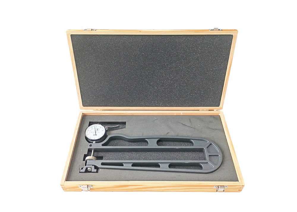 0-10mm Dial Thickness Gauge with 300mm Throat Depth and 30mm Diameter Measuring Face